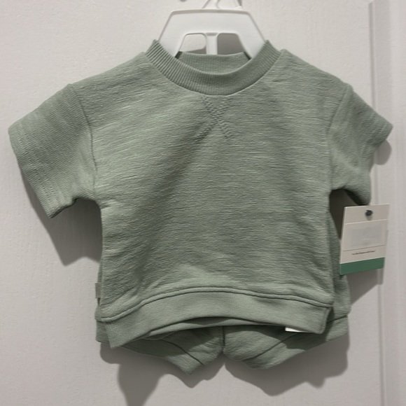 Carters newborn lot of clothes organic bundle - Picture 2 of 4